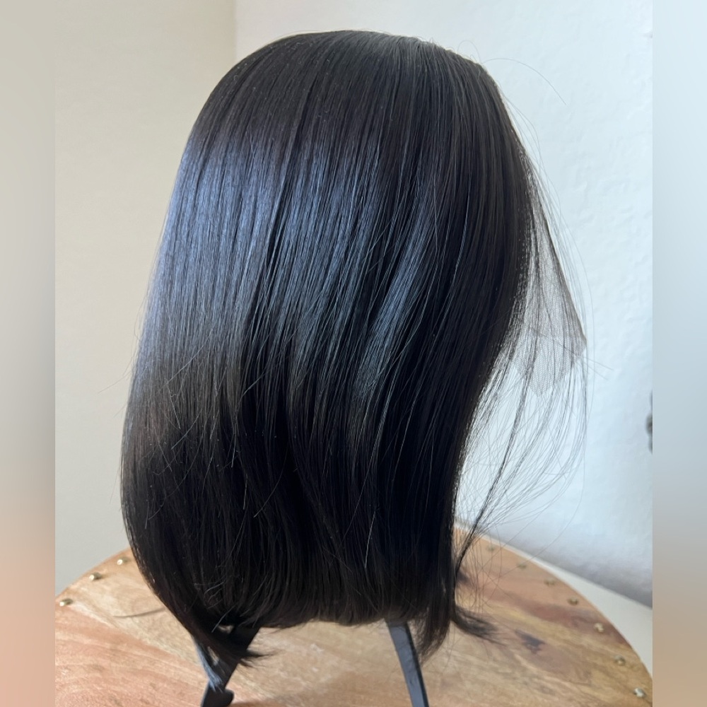 Synthetic Black Bob Wig with Lace Front
New without Tag - Picture 4 of 5